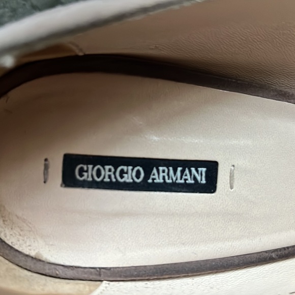Giorgio Armani sand colored suede pumps size 39.5 - Picture 6 of 6
